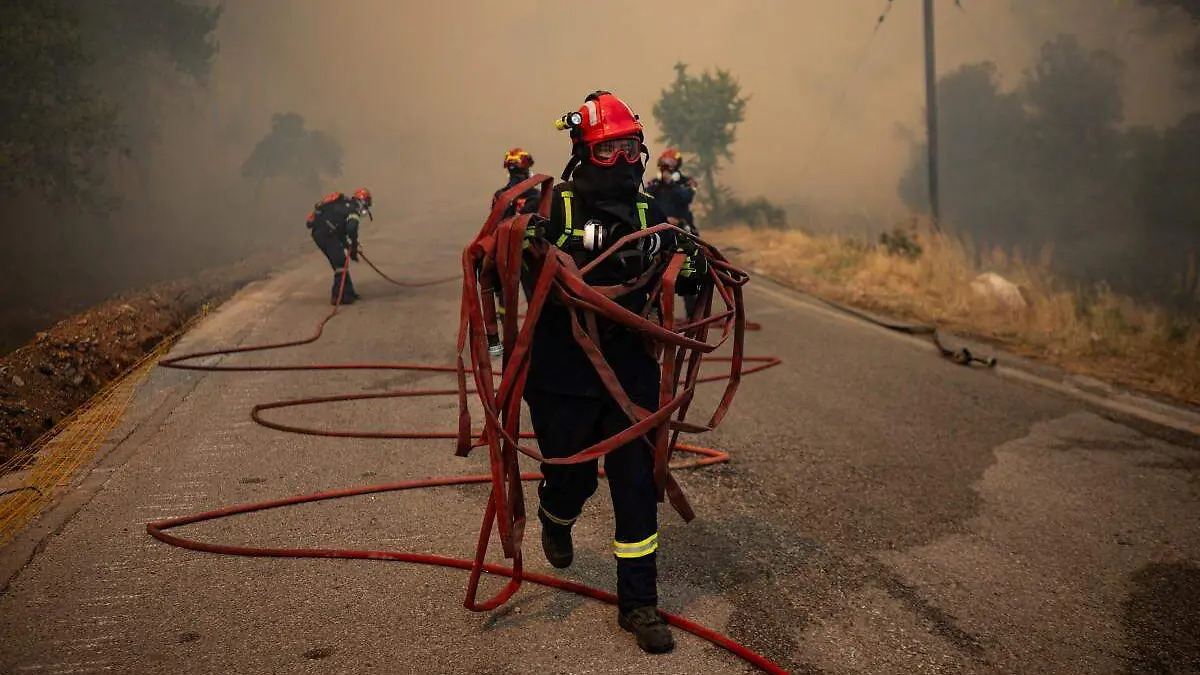 Incendios en Grecia dejan 11 mil hectáreas dañadas, en solo 5 días